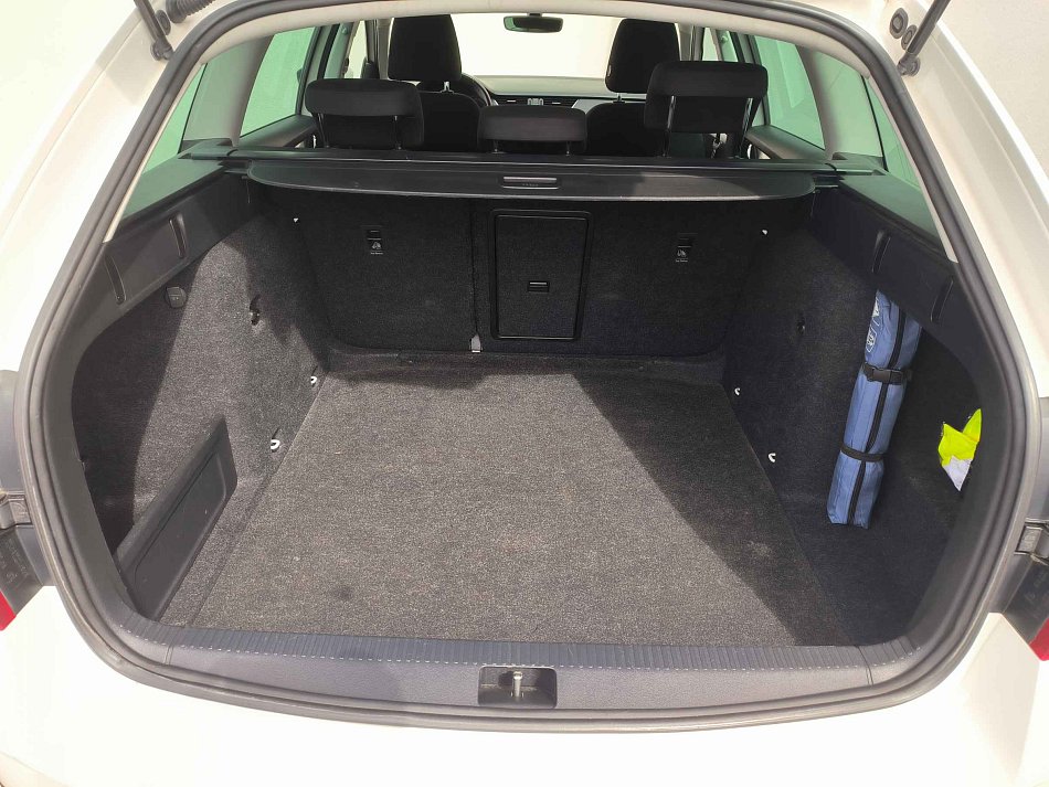 Škoda Octavia Iii 1.6 TDI 85 kW rok 2019, 162 213 km, Česko — foto 7 z 23