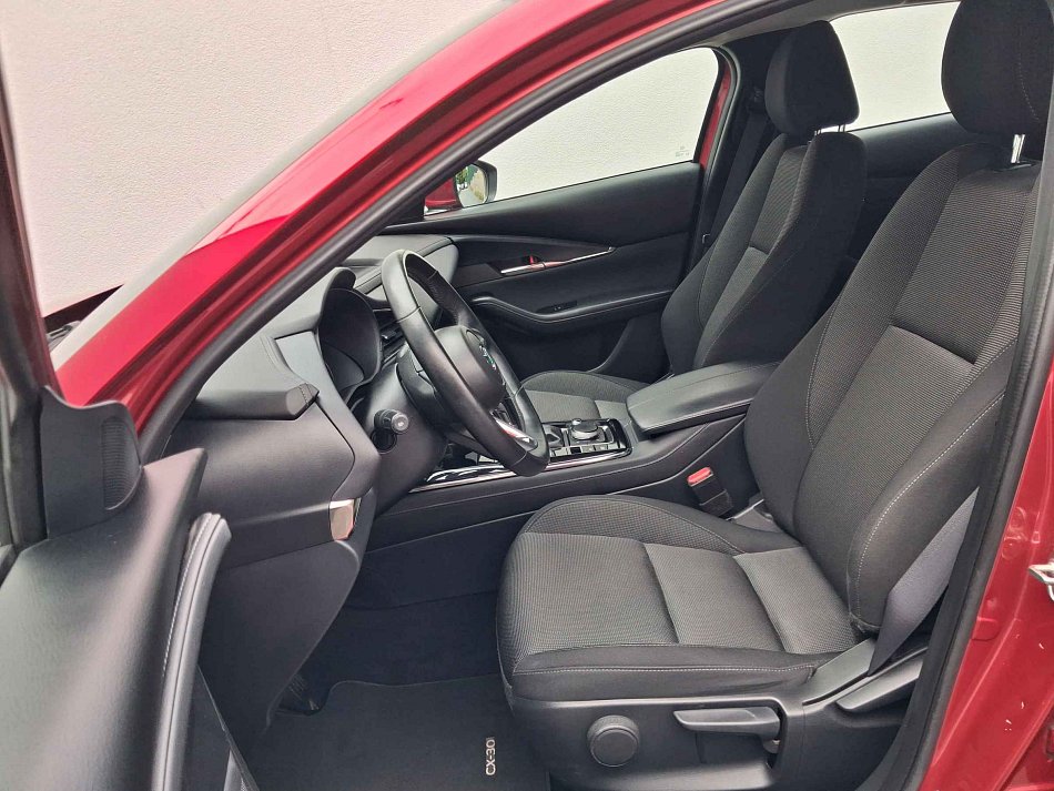 Mazda CX-30 2.0 90 kW rok 2022, 106 382 km, Česko — foto 9 z 19