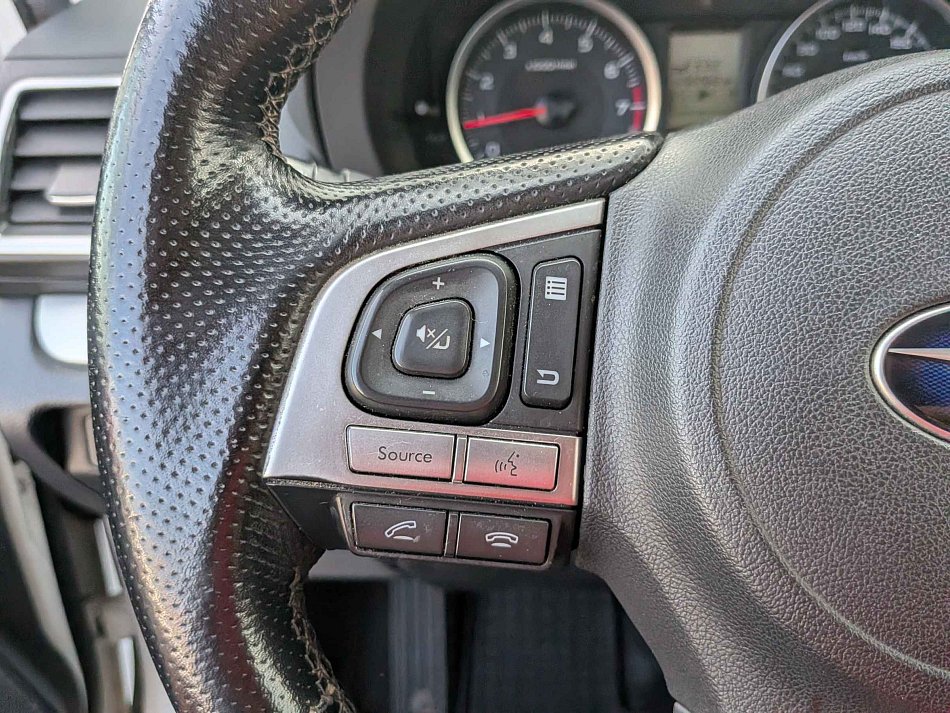 Subaru Forester 4x4 2.0i 110 kW manuál rok 2017, 172 257 km, Česko — foto 13 z 17