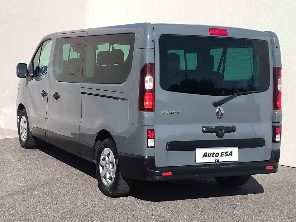 Renault Trafic 2.0 dCi 2.0dCi 110 kW rok 2022, 121 872 km, Česko — foto 6 z 19