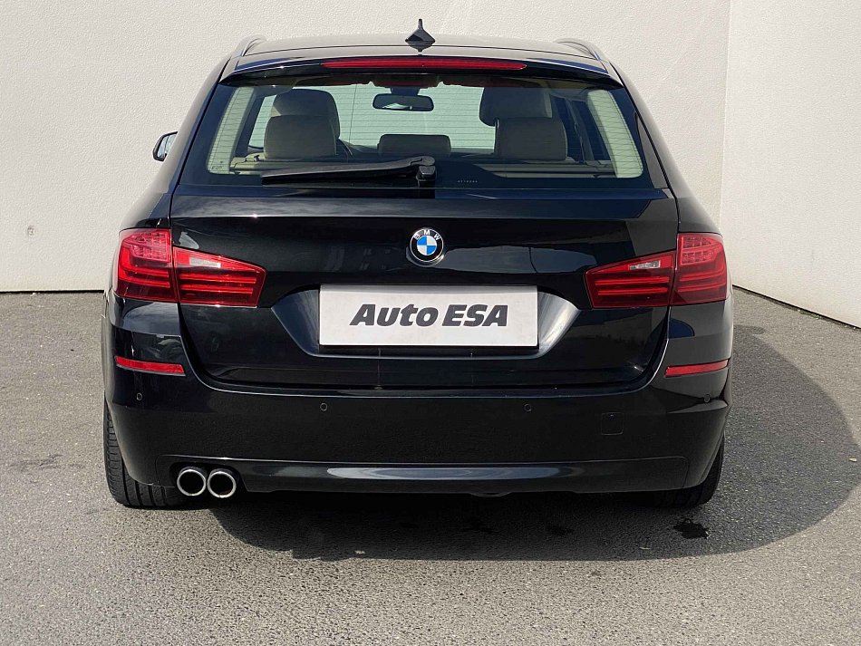BMW Řada 5 2.0d 160 kW automat rok 2014, 251 525 km, Česko — foto 5 z 23