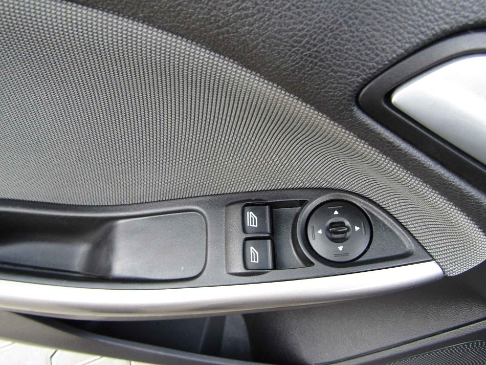 Ford Focus Ci 1.6 TD 77 kW manuál rok 2012, 220 410 km, Česko — foto 11 z 20