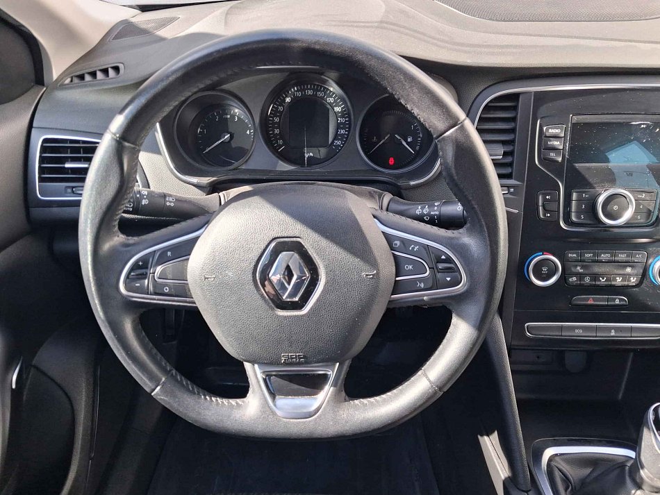 Renault Mégane 1.5 dCi 81 kW rok 2016, 147 089 km, Česko — foto 11 z 14