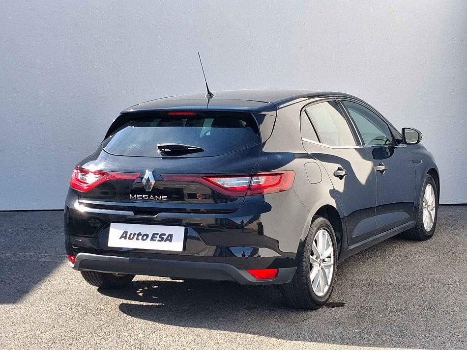 Renault Mégane 1.5 dCi 81 kW rok 2016, 147 089 km, Česko — foto 4 z 14