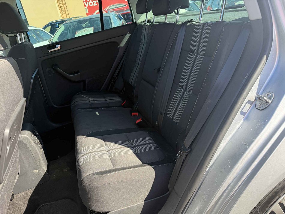 Volkswagen Golf Plus 1.4 TSI 1.4TSi 90 kW rok 2012, 128 113 km, Česko — foto 10 z 18