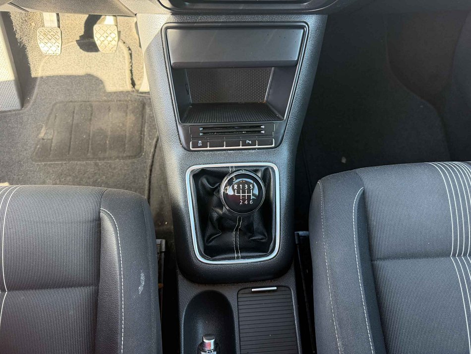 Volkswagen Golf Plus 1.4 TSI 1.4TSi 90 kW rok 2012, 128 113 km, Česko — foto 16 z 18