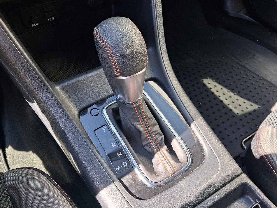 Subaru Xv 4x4 2.0i 110 kW rok 2017, 67 564 km, Česko — foto 16 z 18