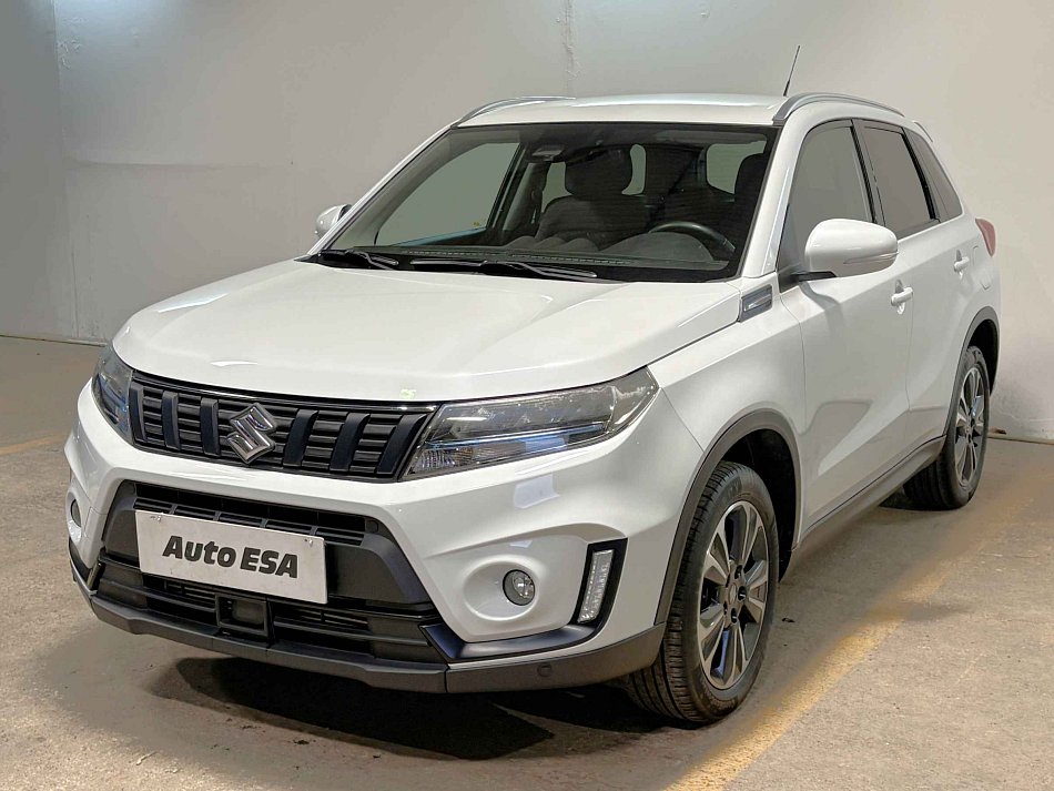 Suzuki Vitara BoosterJet 4x4 1.4 95 kW rok 2020, 22 700 km, Česko — foto 3 z 16