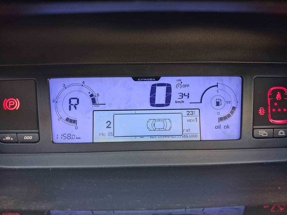 Citroen c4 2.0d 2.0 D 100 kW automat rok 2007, 278 578 km, Česko — foto 16 z 16