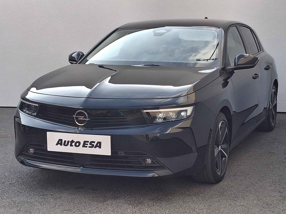 Opel Astra 1.2t 96 kW rok 2023, 93 190 km, Česko — foto 3 z 20