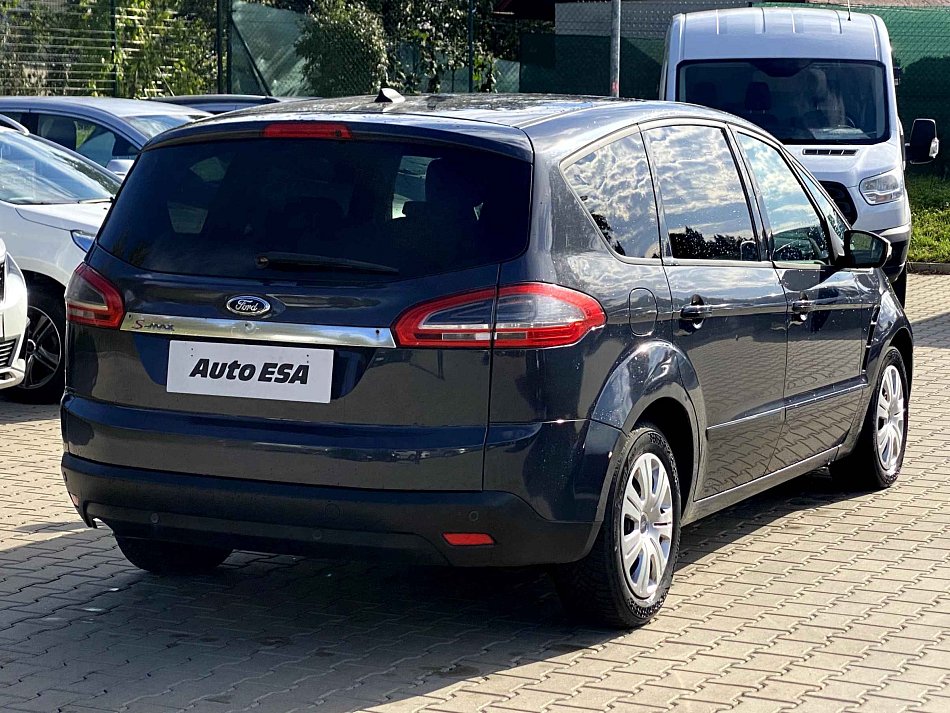 Ford S-max Ci 2.0 TD 2.0TD 103 kW rok 2011, 330 057 km, Česko — foto 6 z 16