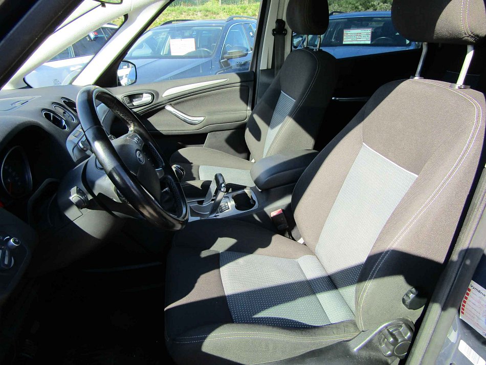 Ford S-max Ci 2.0 TD 2.0TD 103 kW rok 2011, 330 057 km, Česko — foto 8 z 16