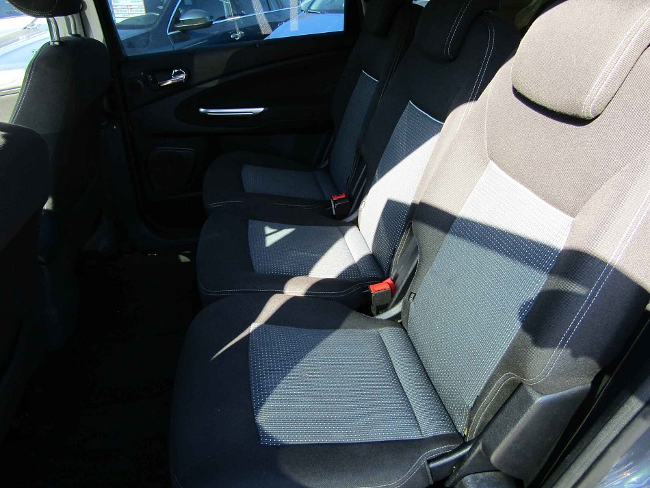 Ford S-max Ci 2.0 TD 2.0TD 103 kW rok 2011, 330 057 km, Česko — foto 9 z 16