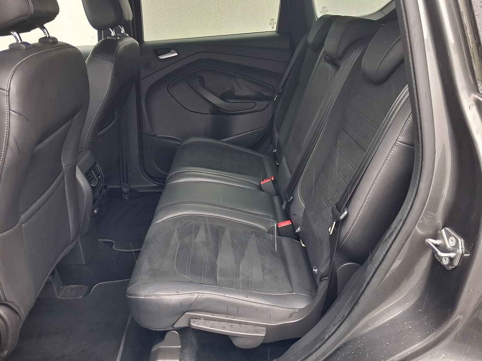 Ford Kuga Eb ST-Line 1.5 110 kW manuál rok 2017, 91 210 km, Česko — foto 10 z 16