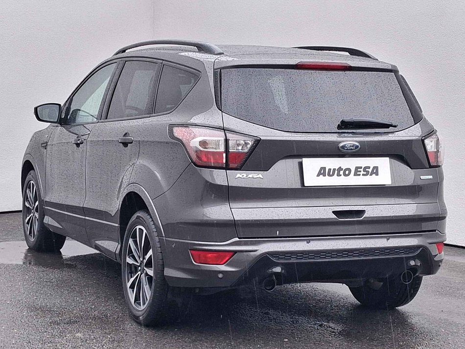 Ford Kuga Eb ST-Line 1.5 110 kW manuál rok 2017, 91 210 km, Česko — foto 6 z 16