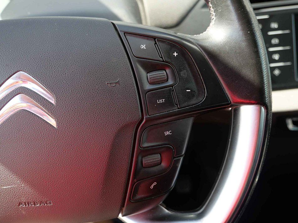 Citroen c4 1.6 BlueHDi 88 kW manuál rok 2016, 143 962 km, Česko — foto 13 z 26