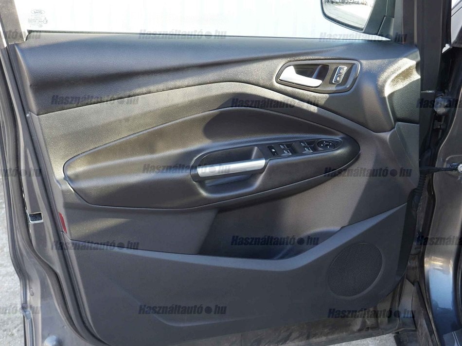 Ford Kuga Ci 4x4 2.0 TD 132 kW manuál rok 2016, 177 129 km, Česko — foto 15 z 18