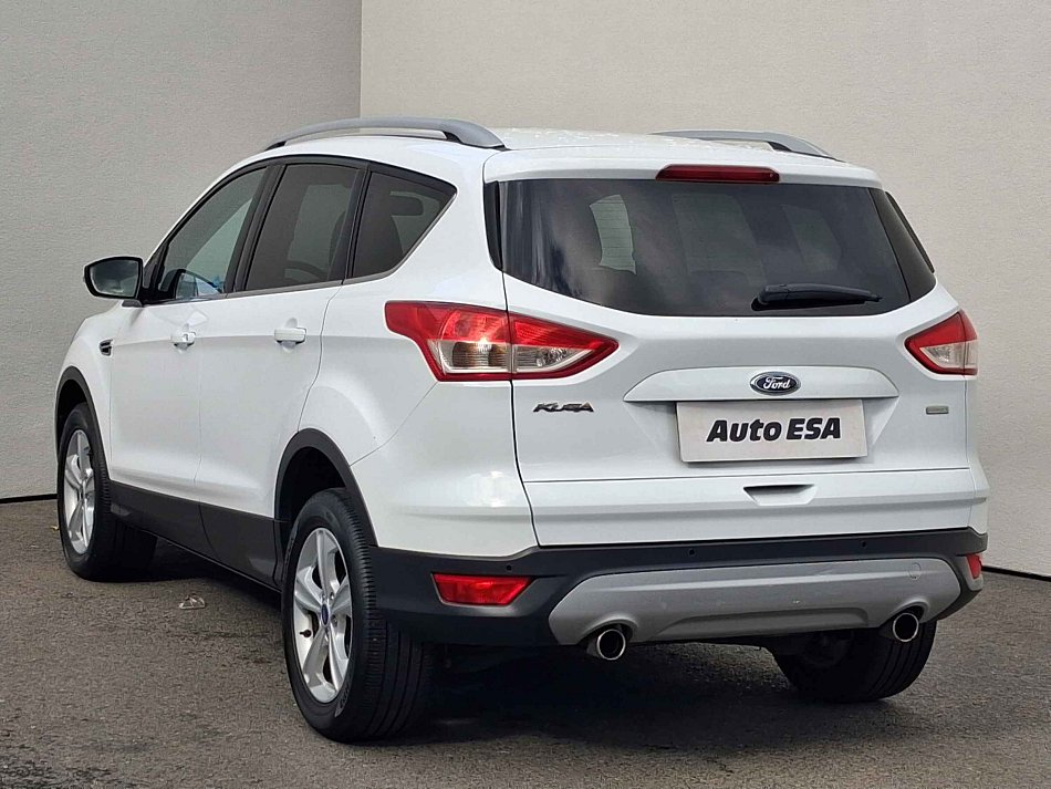 Ford Kuga Eb 1.5 110 kW manuál rok 2015, 121 720 km, Česko — foto 6 z 16