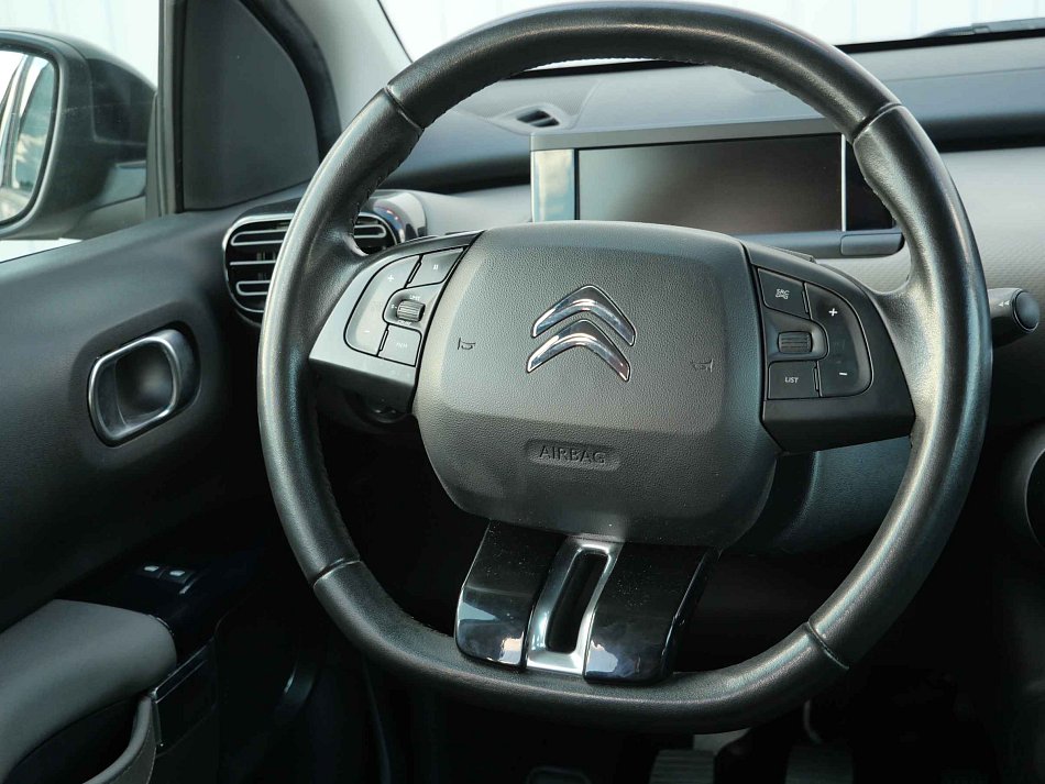 Citroen c4 1.2 81 kW manuál rok 2019, 64 788 km, Česko — foto 11 z 22