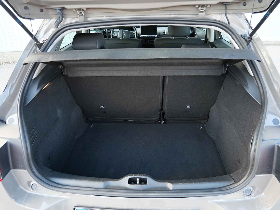 Citroen c4 1.2 81 kW manuál rok 2019, 64 788 km, Česko — foto 7 z 22