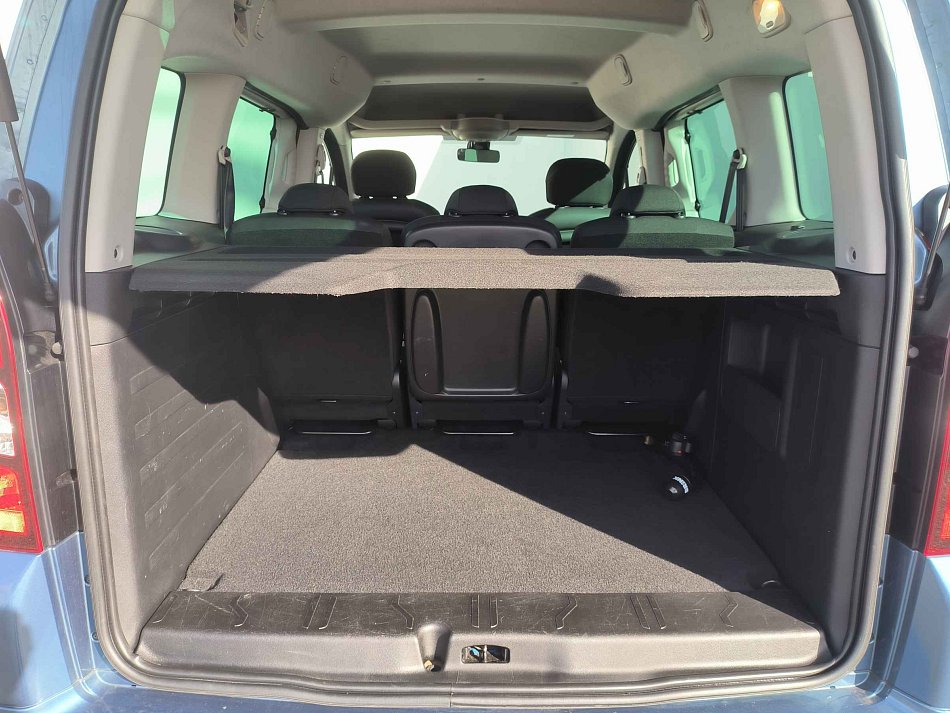 Citroen Berlingo Pt Shine 1.2 81 kW manuál rok 2016, 72 323 km, Česko — foto 7 z 19