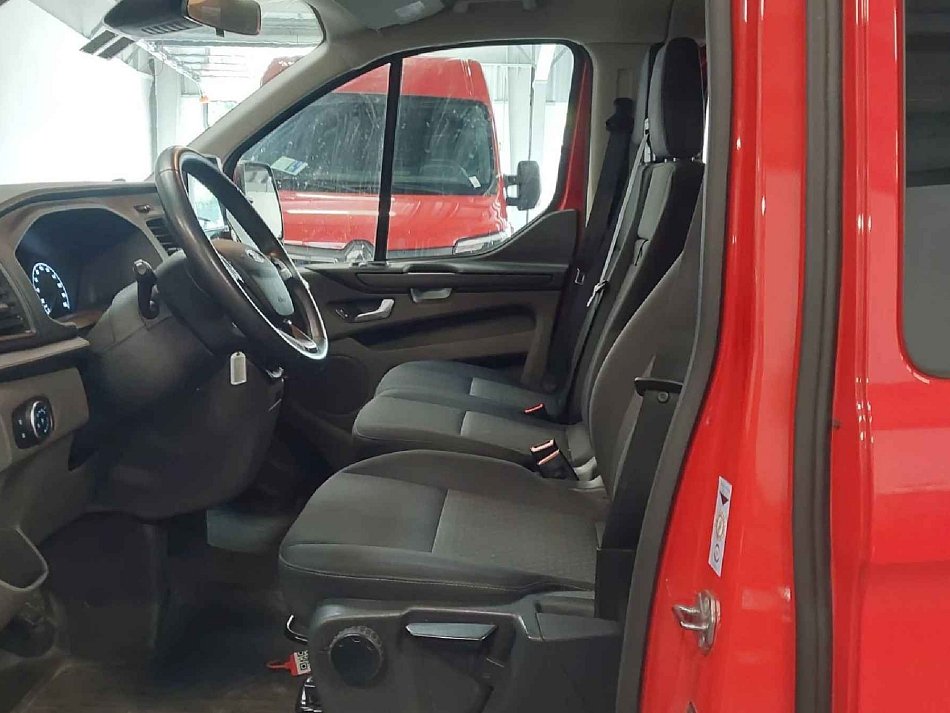 Ford Transit Custom Ci 2.0 TD 2.0TD 77 kW manuál rok 2023, 109 709 km, Česko — foto 4 z 6