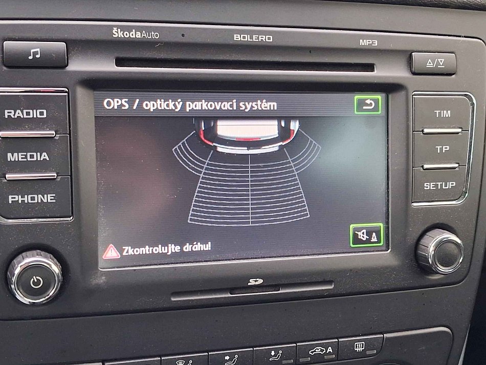 Škoda Yeti 1.2 TSI 1.2TSi 77 kW manuál rok 2012, 117 377 km, Česko — foto 16 z 17