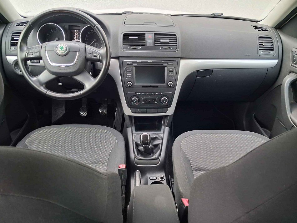 Škoda Yeti 1.2 TSI 1.2TSi 77 kW manuál rok 2012, 117 377 km, Česko — foto 8 z 17