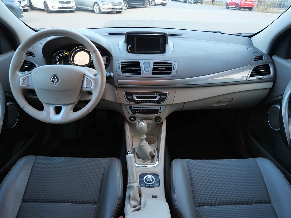 Renault Mégane 1.4 TCe 96 kW manuál rok 2012, 195 013 km, Česko — foto 8 z 23