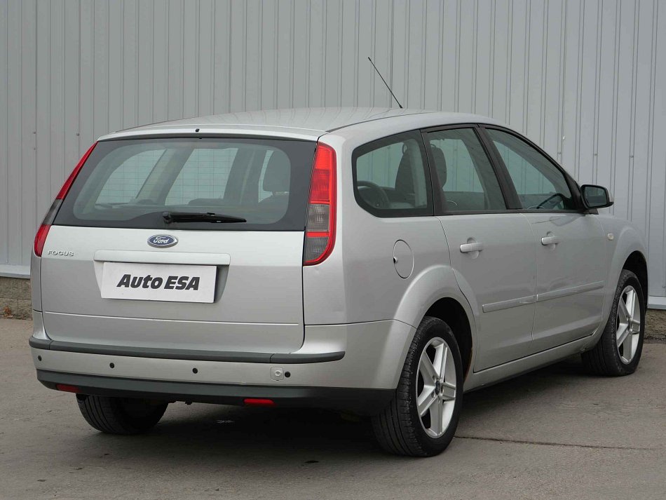 Ford Focus 1.6i 74 kW manuál rok 2007, 204 000 km, Česko — foto 4 z 16