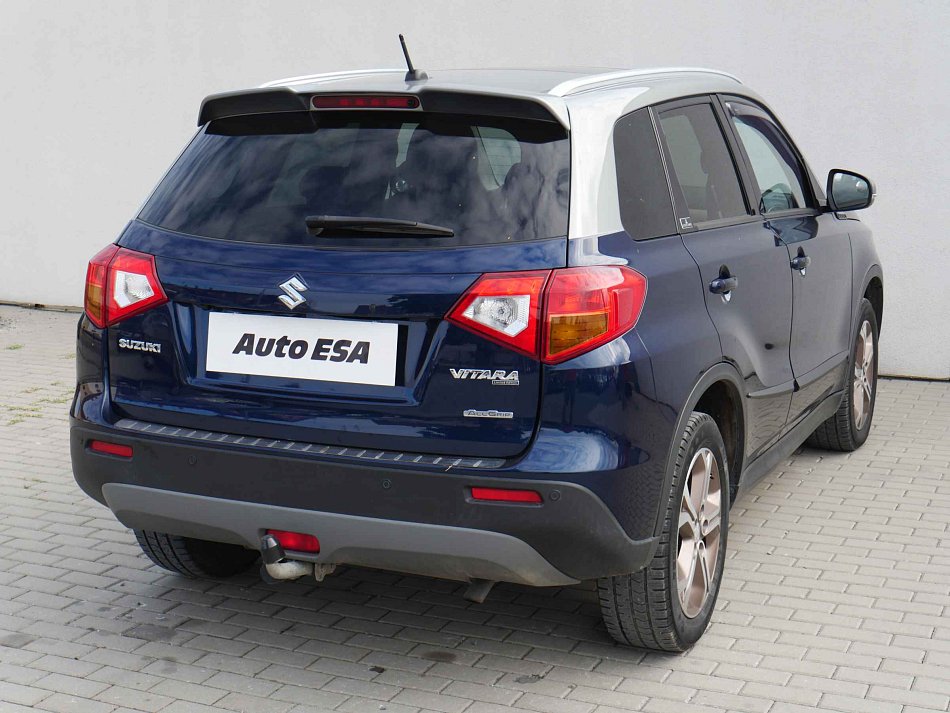 Suzuki Vitara VVTi 4x4 1.6 88 kW manuál rok 2018, 89 419 km, Česko — foto 4 z 9