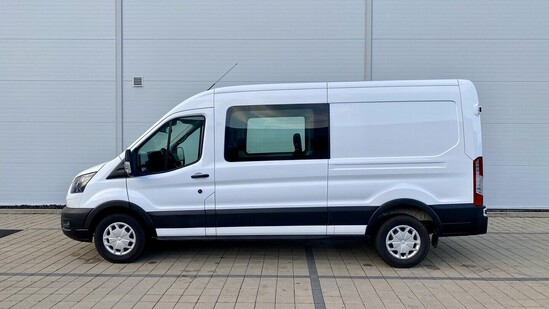 Ford Transit 2.0 96 kW manuál rok 2024, 9 594 km, Česko — foto 2 z 40