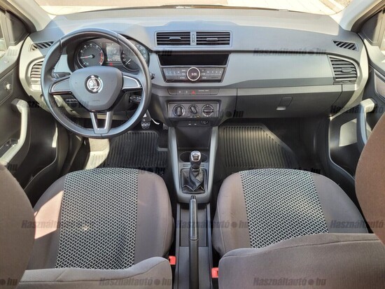 BMW 318 2.0 105 kW manuál rok 2012, 193 395 km, Česko — foto 9 z 38
