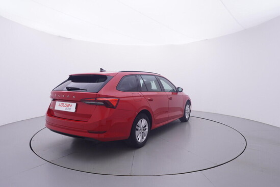 Škoda Octavia 1.5 TSI 110 kW manuál rok 2022, 166 483 km, Česko — foto 13 z 40