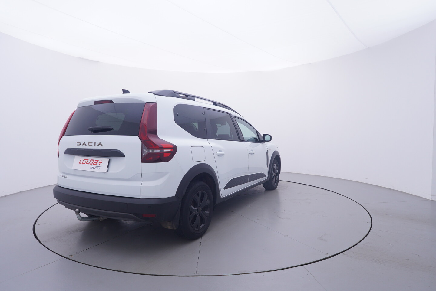Dacia Jogger Extreme 1.0 TCe 67 kW manuál rok 2025, 39 777 km, Česko — foto 10 z 60