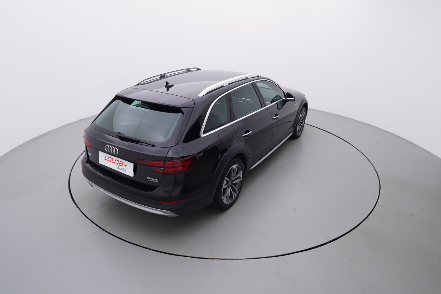 Audi a4 quattro 2.0 TDI 140 kW automat rok 2018, 182 225 km, Česko — foto 9 z 60