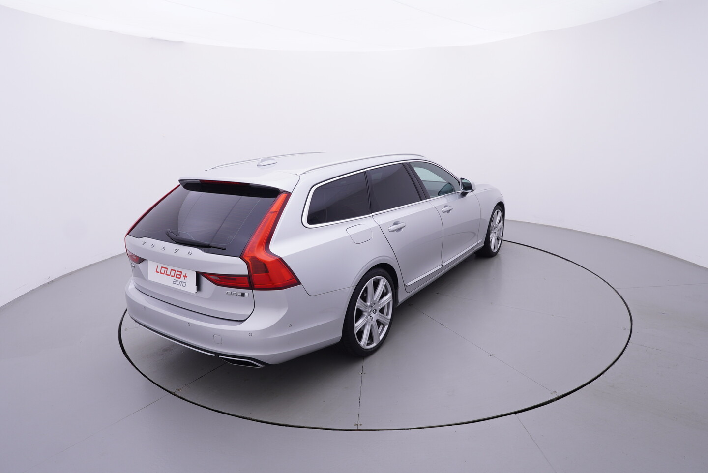 Volvo v90 2.0 TDI 177 kW automat rok 2016, 237 435 km, Česko — foto 11 z 60