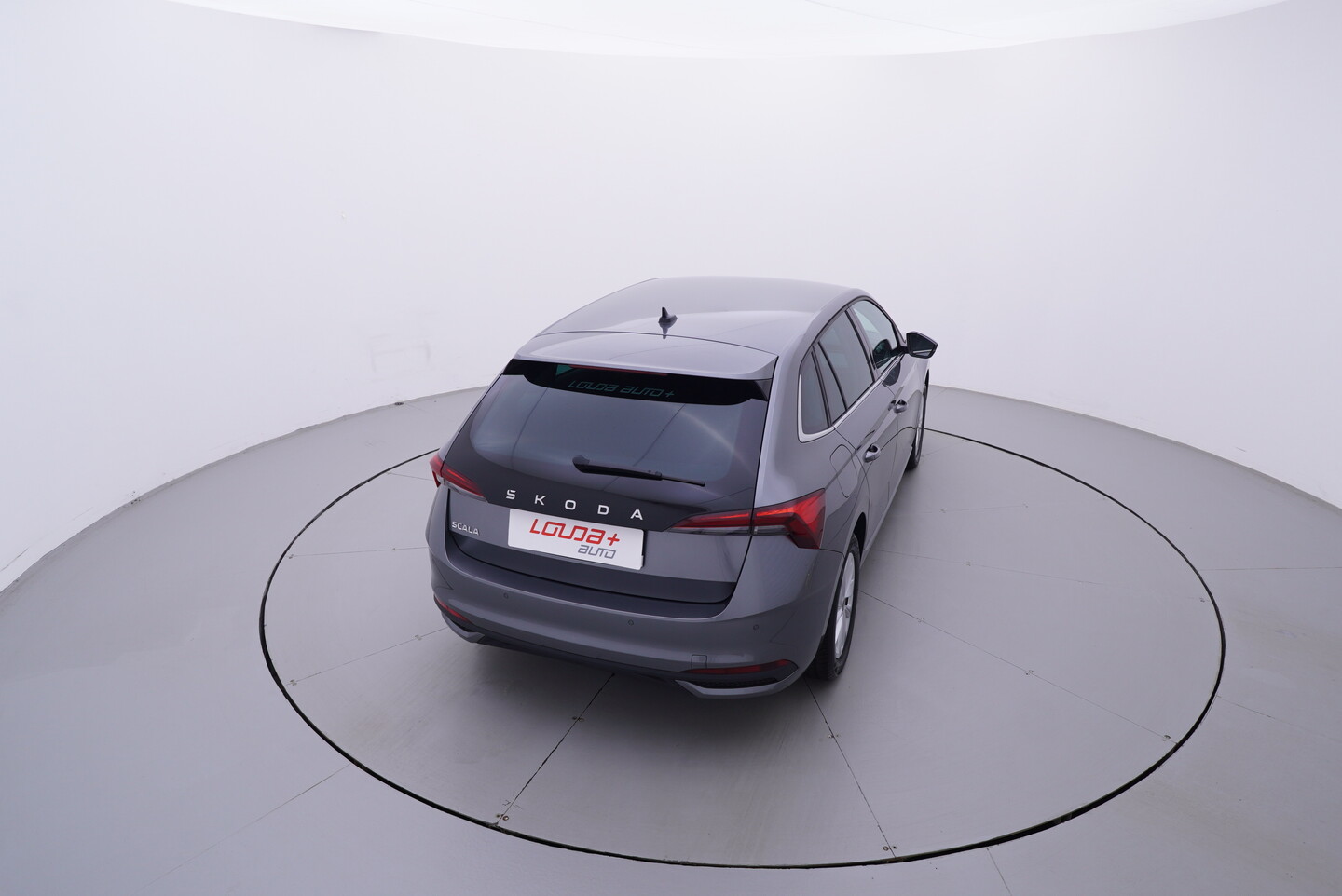 Škoda Scala 1.0 TSI 85 kW manuál rok 2025, 9 776 km, Česko — foto 6 z 60