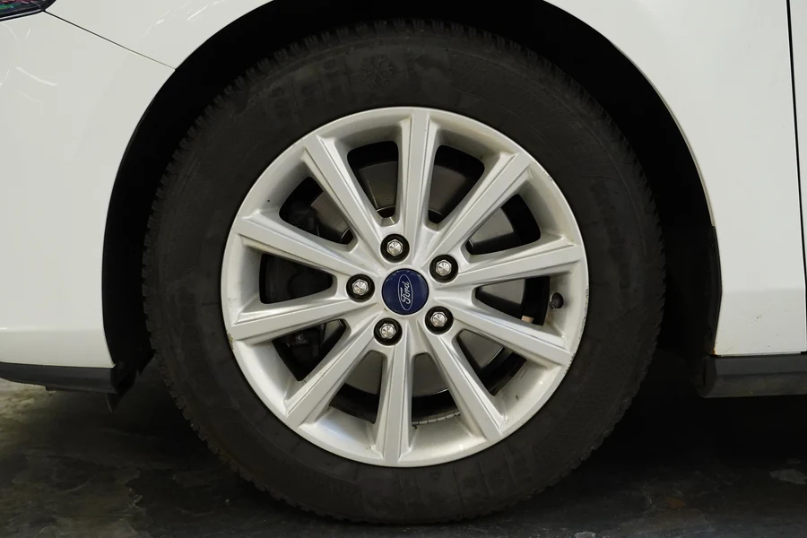 Ford Focus Ci 1.5 TD 88kW manuál, Česko — foto 10 z 26