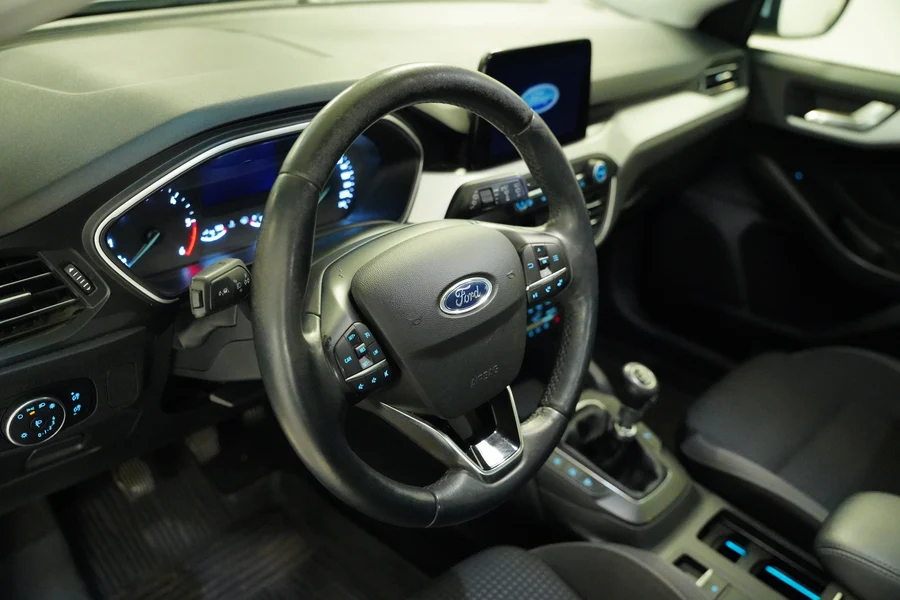 Ford Focus Ci 1.5 TD 88kW manuál, Česko — foto 15 z 26