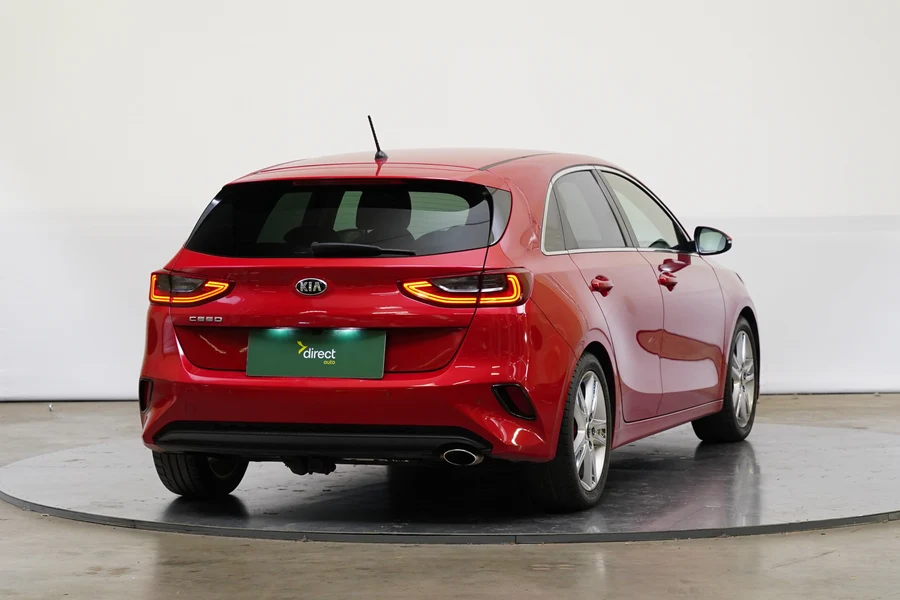 Kia Ceed 1.4 T-GDI 103 kW automat, Česko — foto 2 z 22