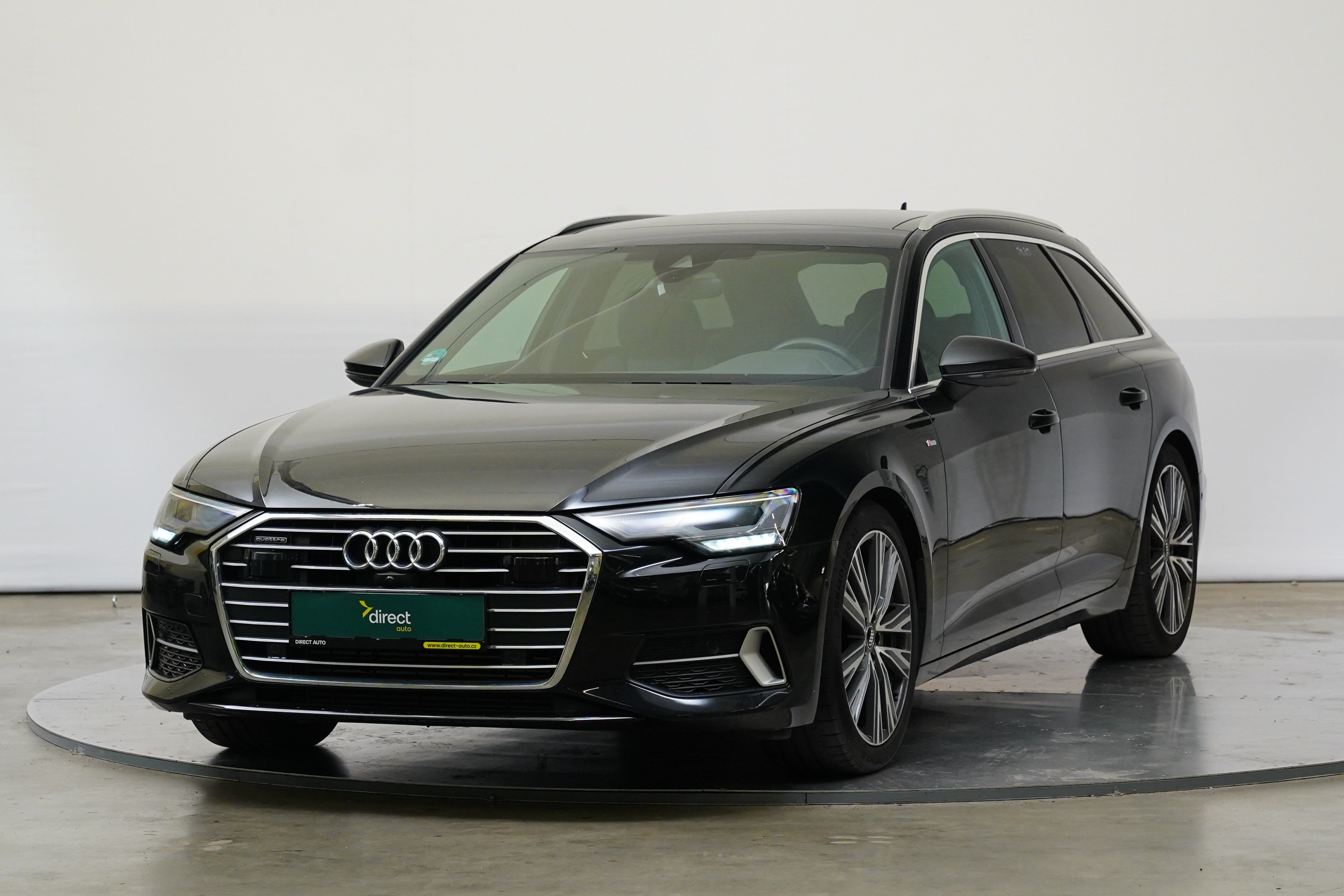 Audi a6 quattro TFSI 195 kW automatic, Česko — foto 1 z 30 Audi a6 quattro TFSI 195 kW automatic, Česko — foto 1 z 30