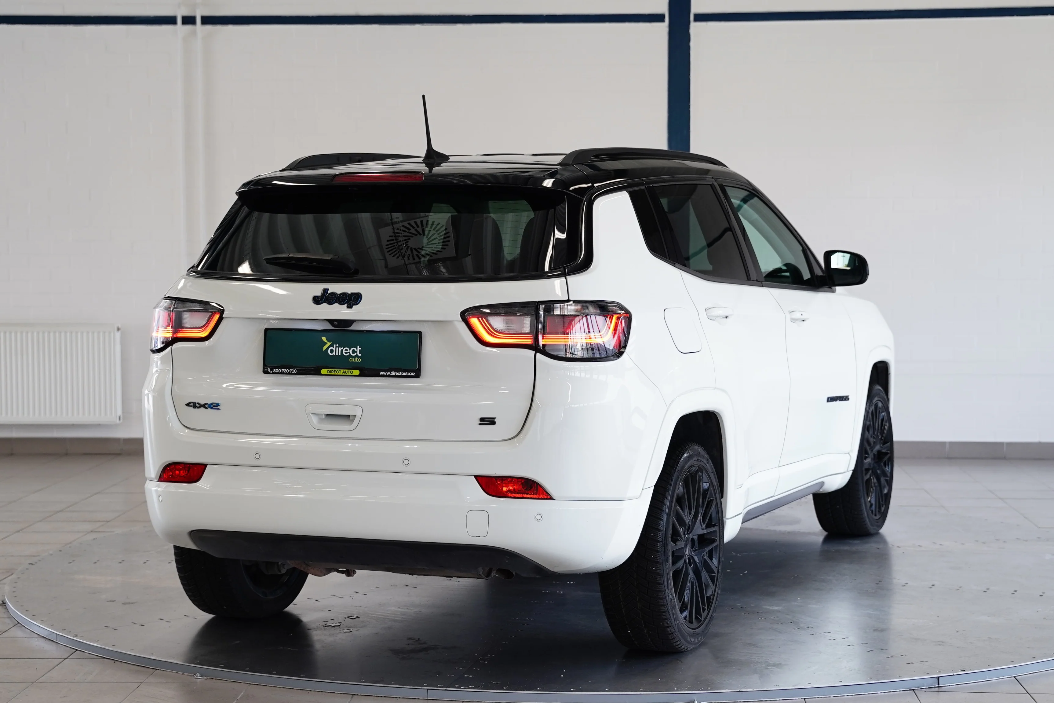 Jeep Compass 4xe 1.3 automatic, Česko — foto 2 z 6