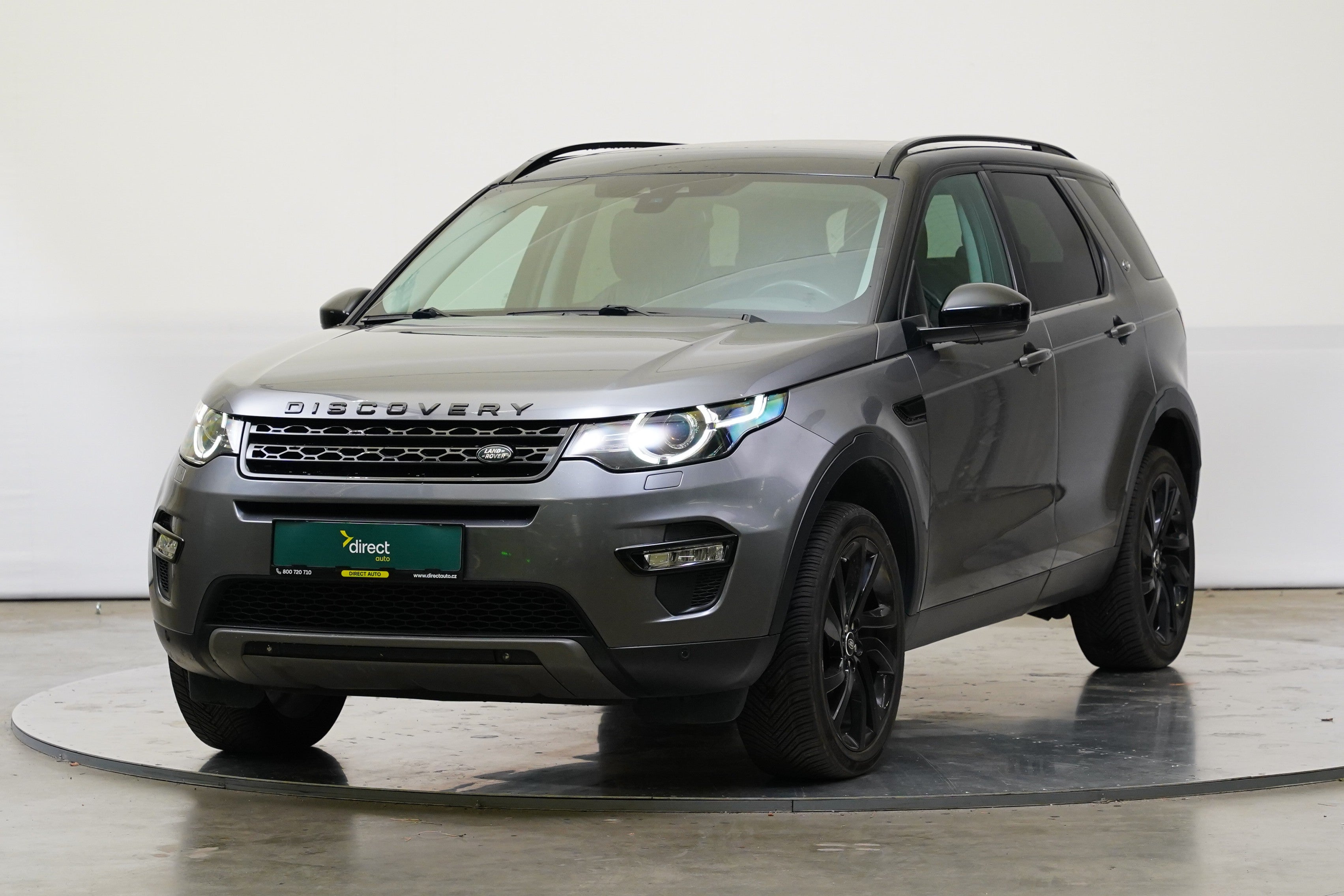 Land Rover Discovery Sport 4 4WD 2.0 TD 132 kW automatic, Česko — foto 1 z 25 Land Rover Discovery Sport 4 4WD 2.0 TD 132 kW automatic, Česko — foto 1 z 25