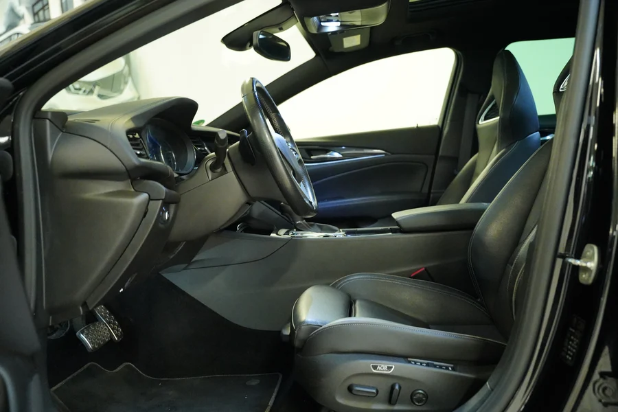 Opel Insignia 4x4 2.0 CDTI 154 kW automatic, Česko — foto 12 z 30