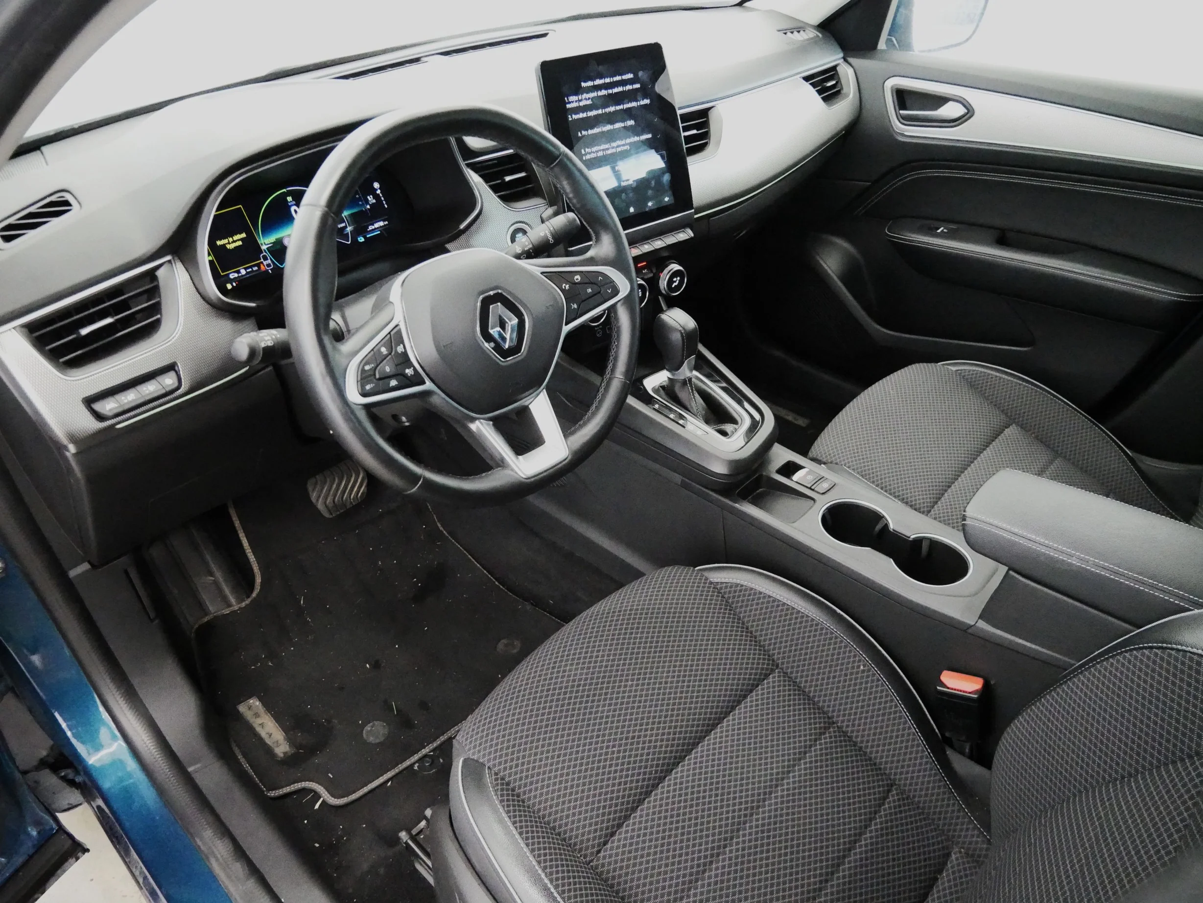 Renault Arkana E-Tech 1.6 69 kW automatic, Česko — foto 5 z 6