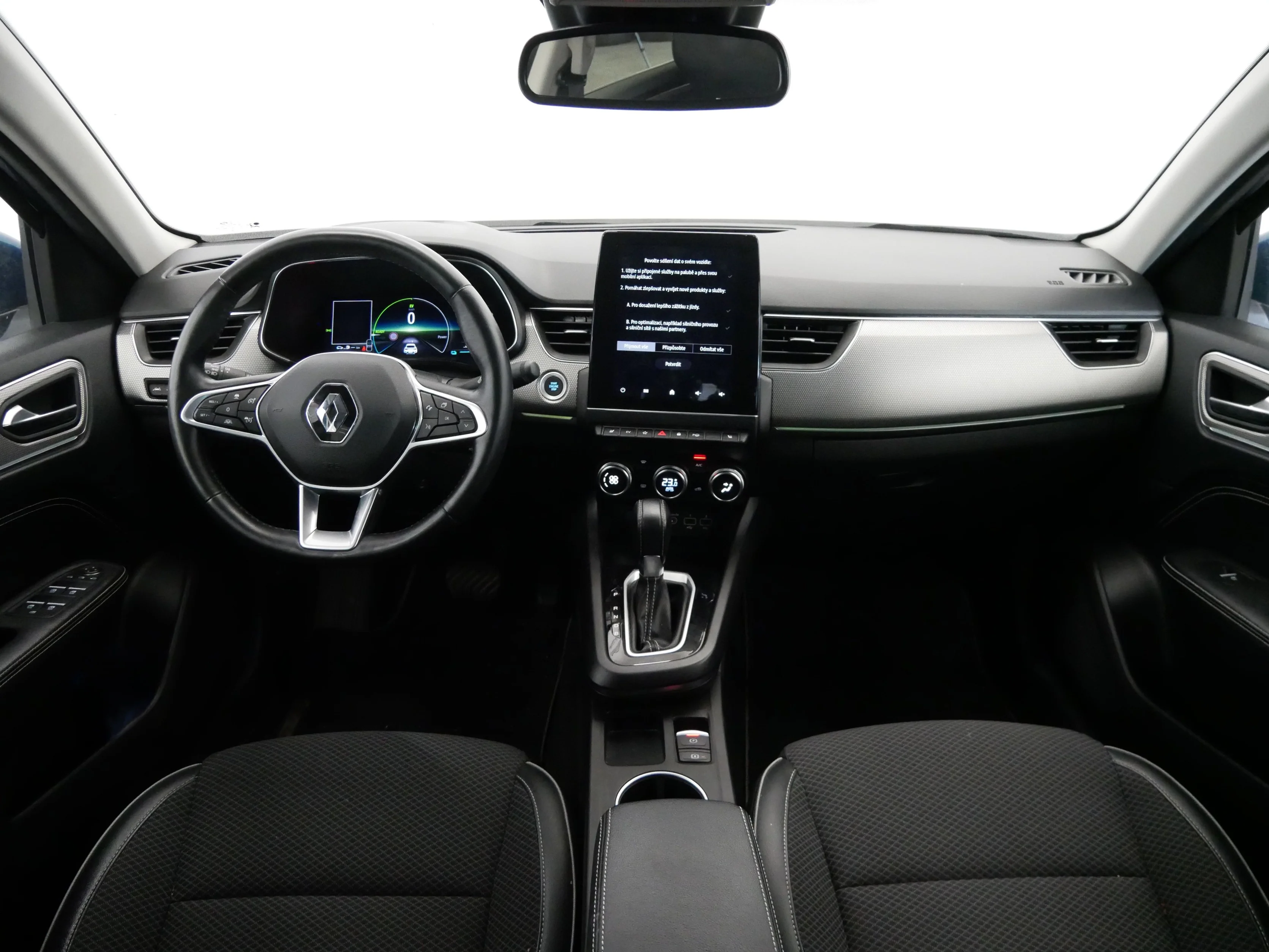 Renault Arkana E-Tech 1.6 69 kW automatic, Česko — foto 6 z 6