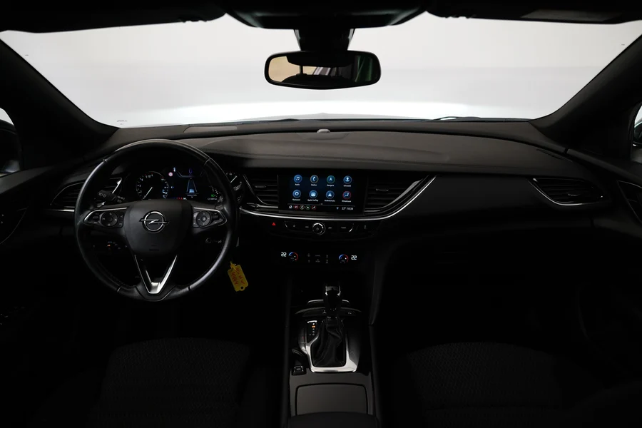 Opel Insignia 2.0 CDTi 128 kW automatic, Česko — foto 5 z 25