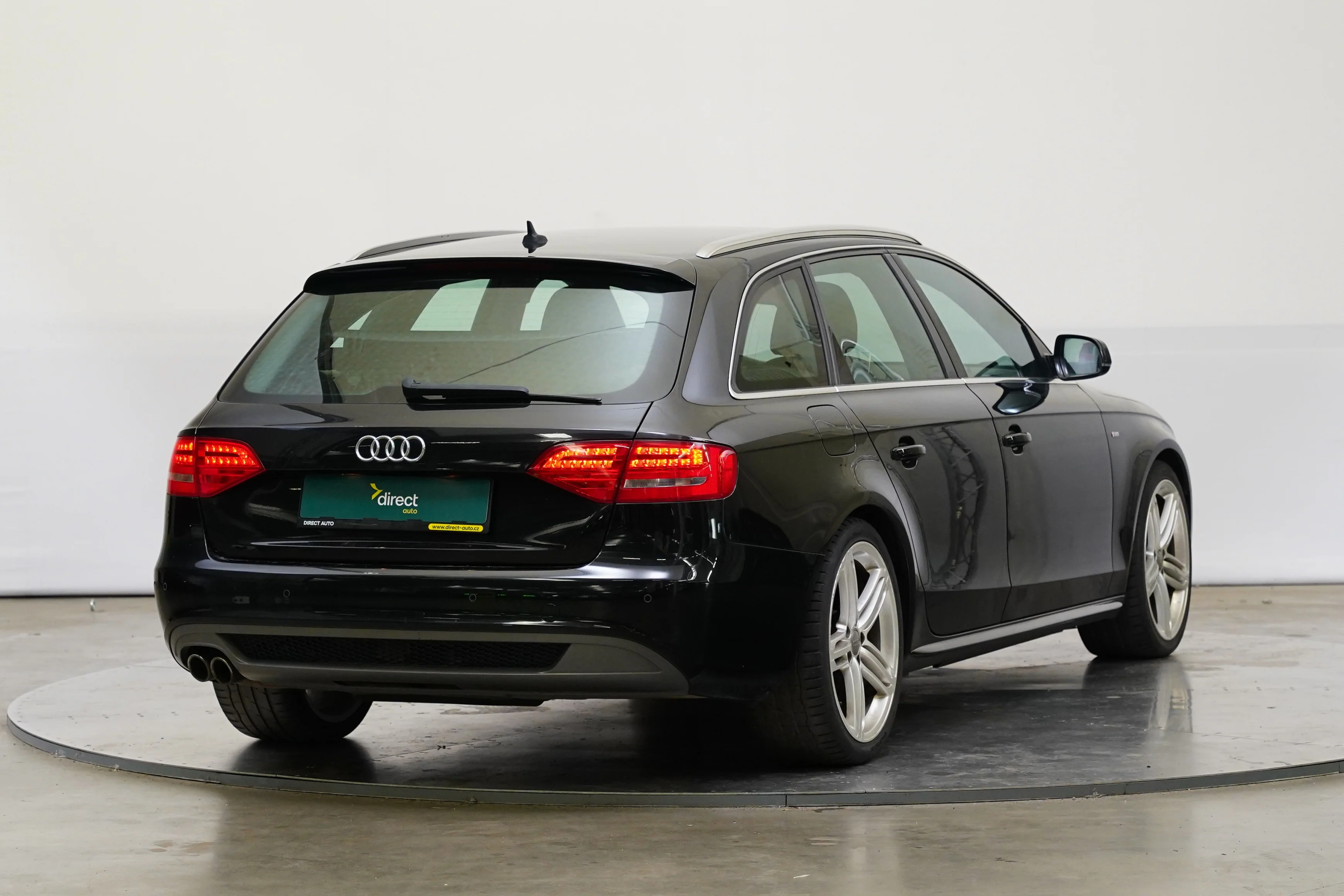 Audi a4 quattro 2.0 TDI 125 kW, Česko — foto 2 z 6