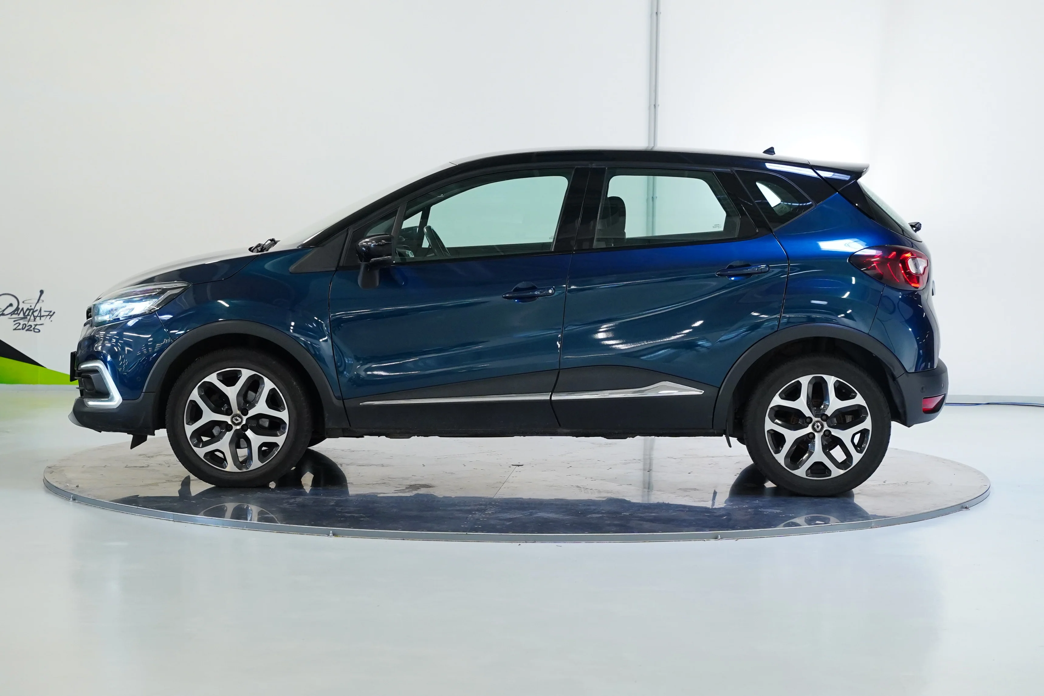 Renault Captur 1.3 TCe 110 kW, Česko — foto 3 z 6